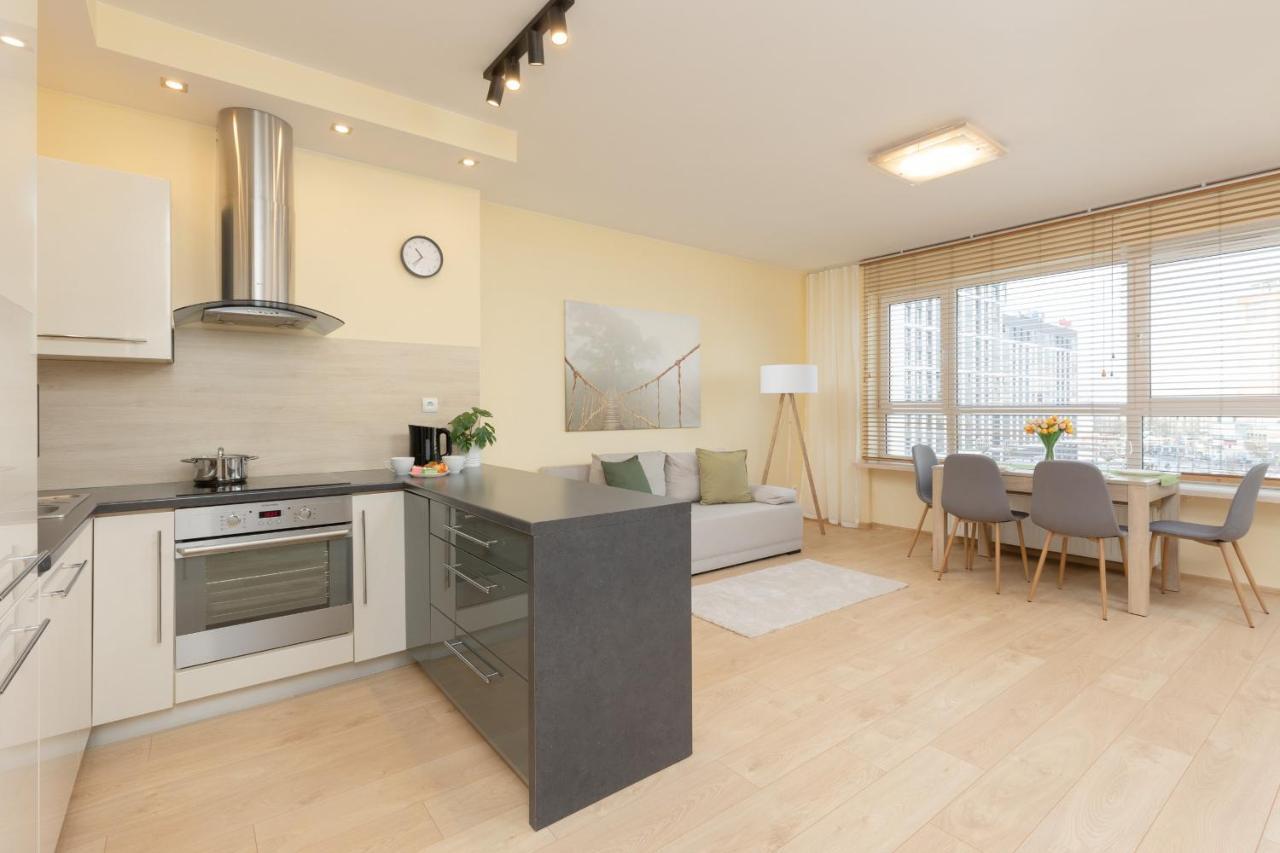 Praga Family With Parking By Renters * Warszawa